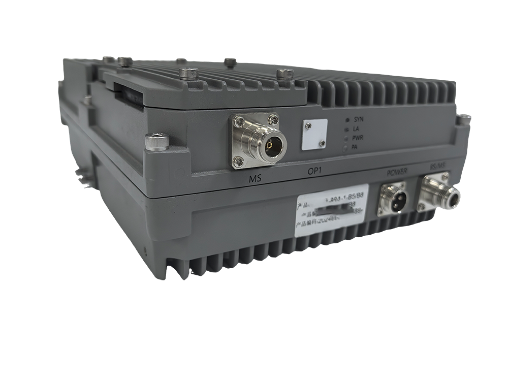  铁锋三频手机信号接收器2000㎡